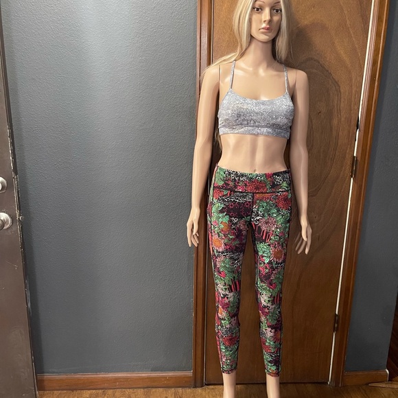 Lululemon"Speed Up Tight * Full - On Luxtreme * 28" Zen Garden Multi - Picture 5 of 14